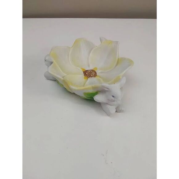 Candy/Trinket Dish Magnolia and Bunnies - Picture 1 of 6